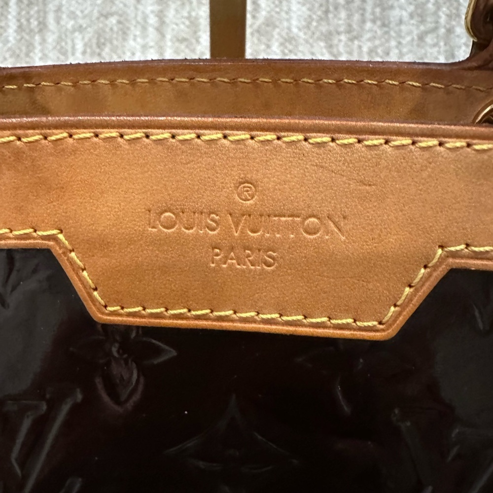 ✨💎LOUIS VUITTON💎✨Brea Vernis Bag w/ Dustbag and GWP - Picture 2 of 15